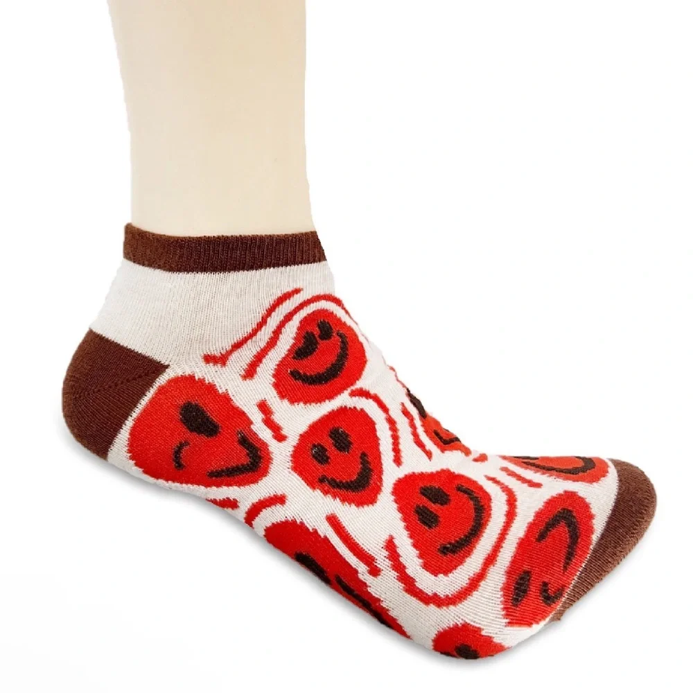 Low Cut Socks, Groovy Mystery Gift Box, 4-Pack,‎ Size 6.5-12